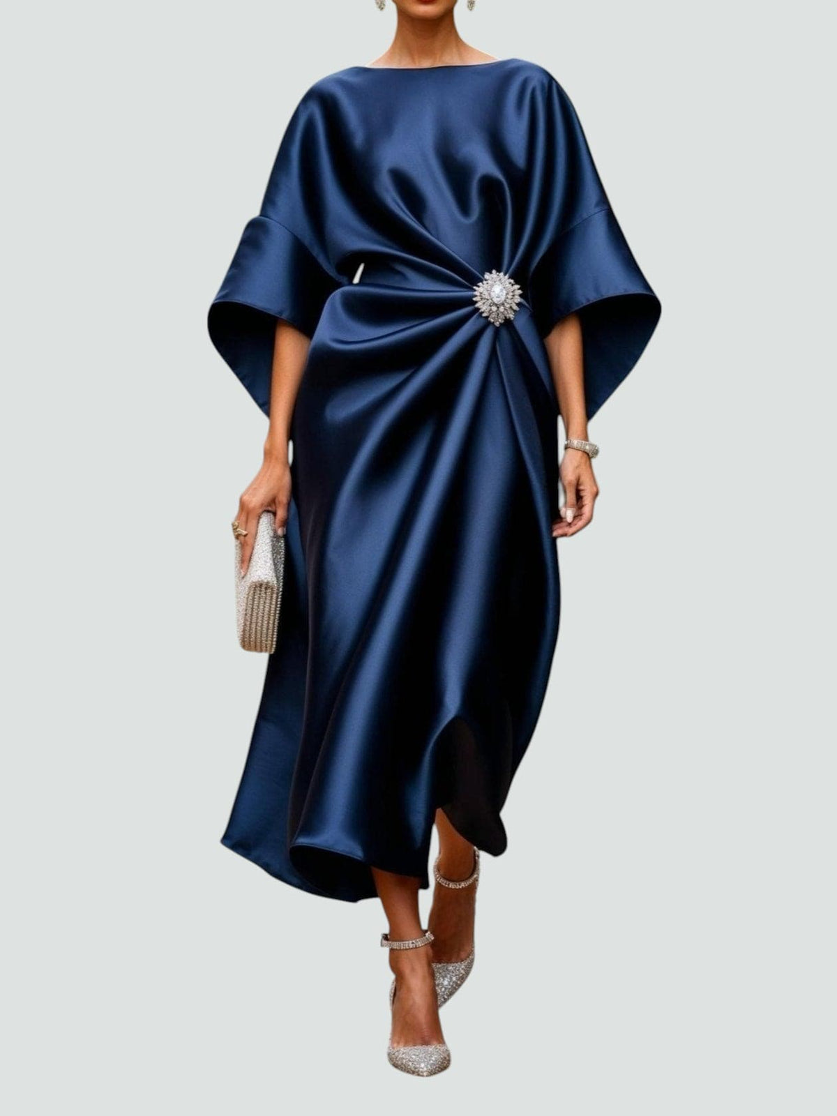 GABRIELLA | Long evening dress with luxurious detail and timeless elegance