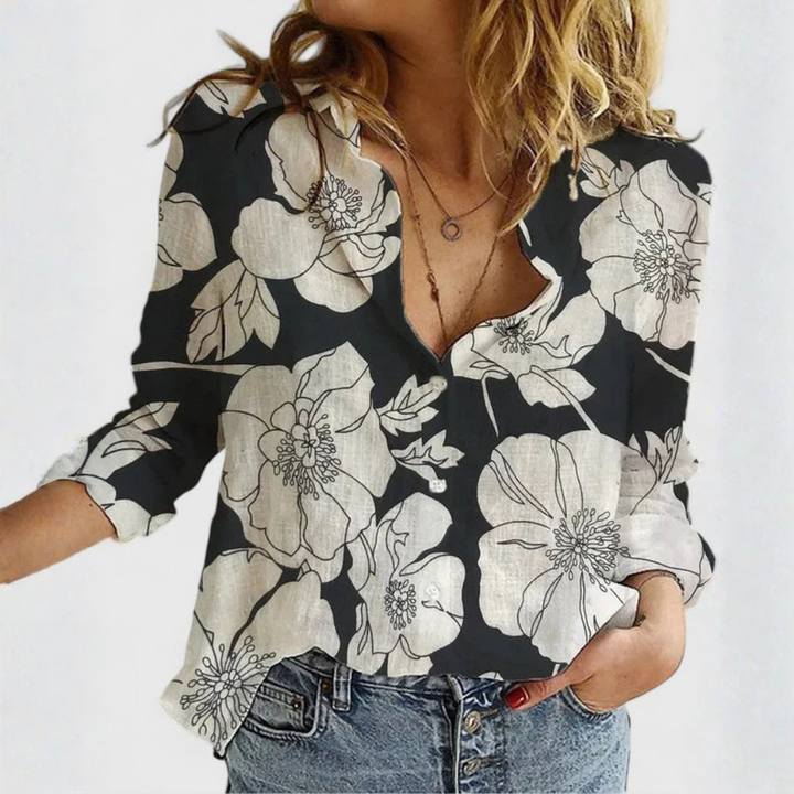 Lois | Buttoned Collared Blouse