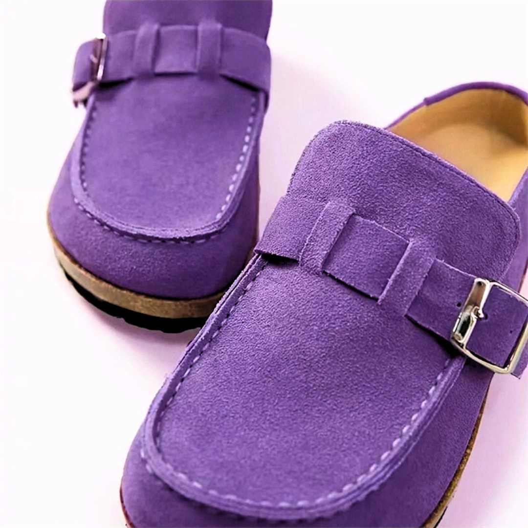 Rachel | Retro Style in Suede Shoes