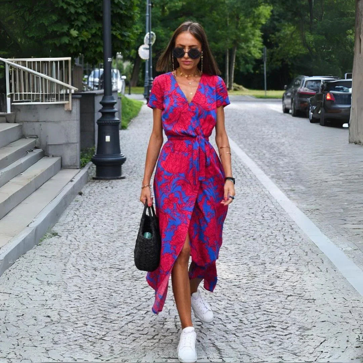 Amber | V-Neck Shaping Dress