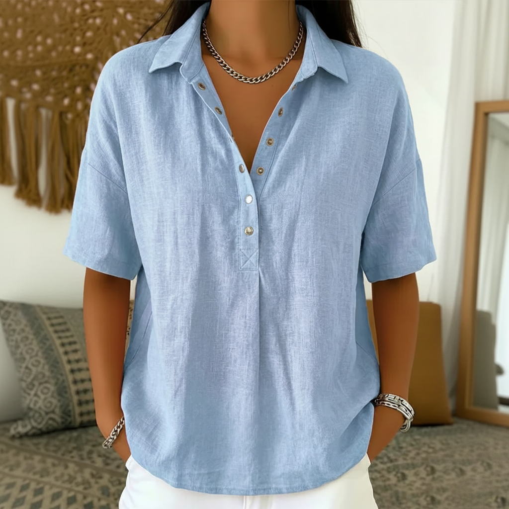 Amiya | Blouse with collar and button detail