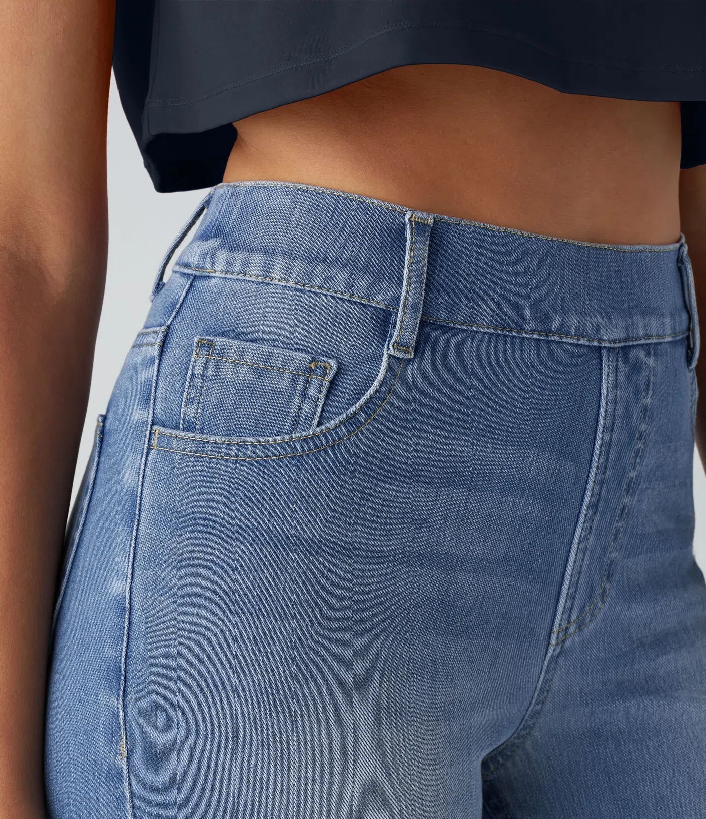 ComfortFit™ - Elastic and comfortable pants with high waist