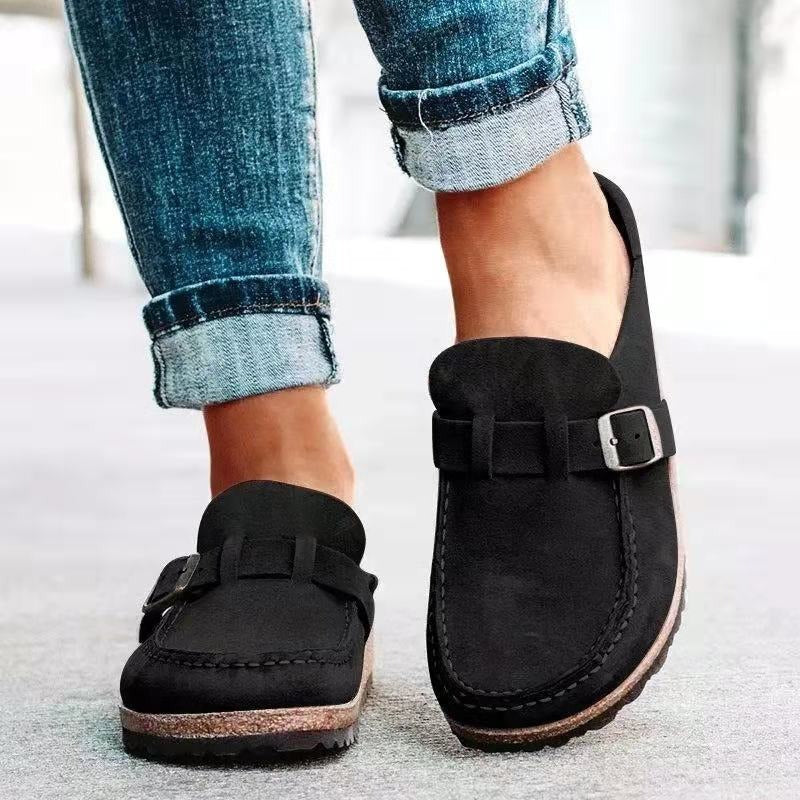 Rachel | Retro Style in Suede Shoes