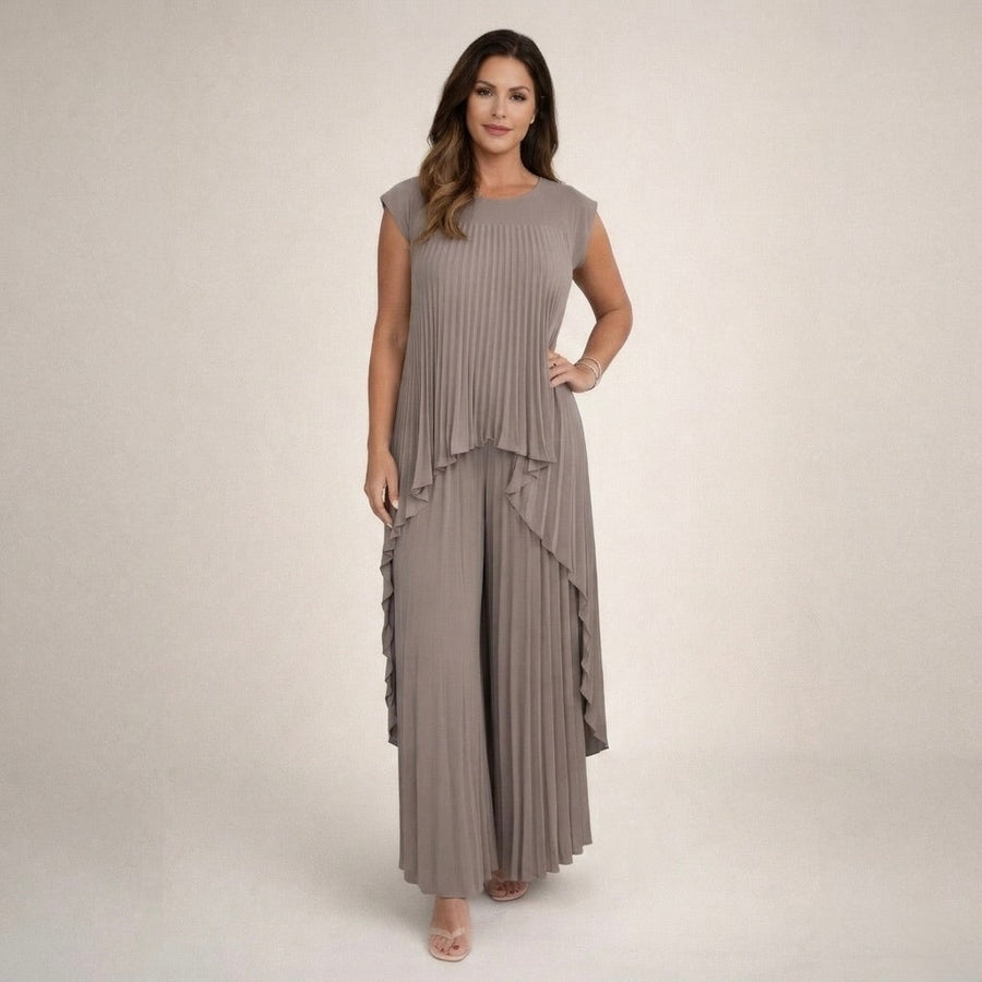 Sophie | Chic Pleated Set