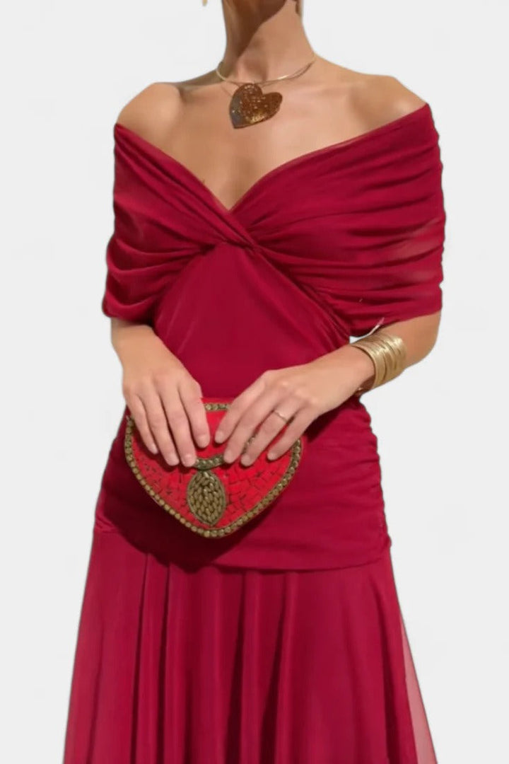 ELEGANT MAXI DRESS WITH V-NECK AND PLEATED SKIRT