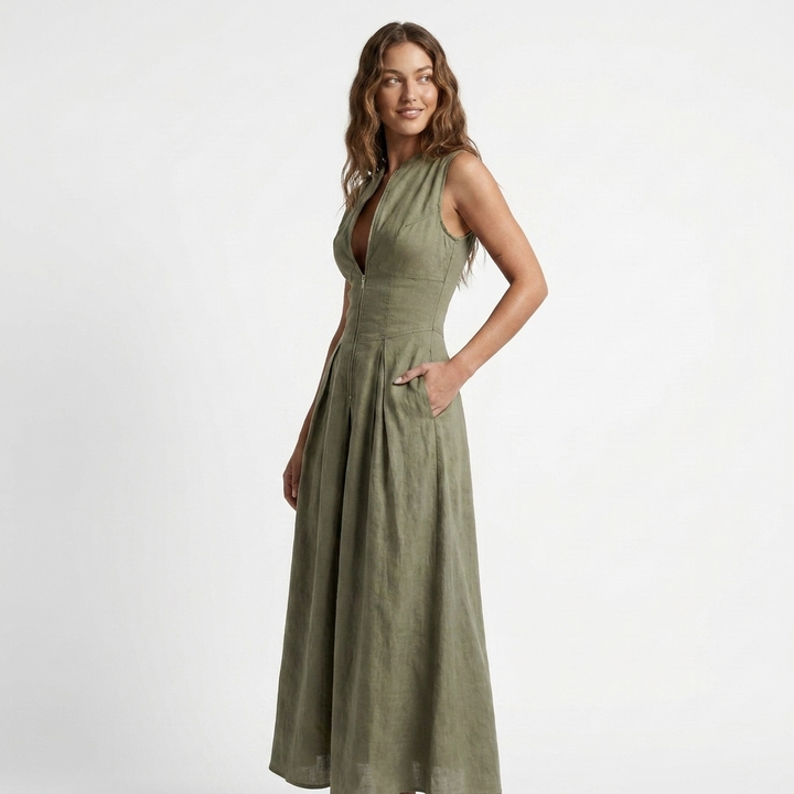 Zoe - Elegant and Fitted Dress