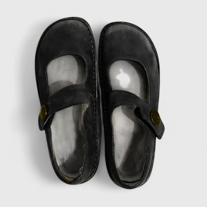 MARY JANE SHOES