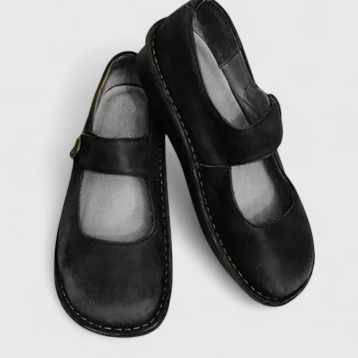 MARY JANE SHOES